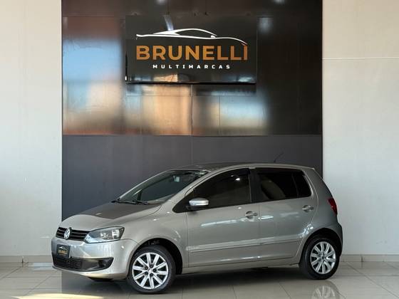 VOLKSWAGEN FOX 1.0 MI 8V FLEX 4P MANUAL VOLKSWAGEN FOX 1.0 MI 8V FLEX 4P MANUAL
